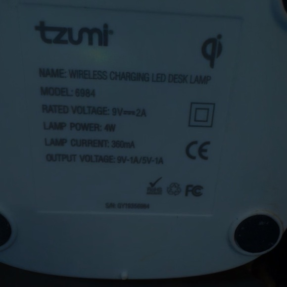 Tzumi 7998 Qi Wireless Phone Charging Desk Lamp white slim design - Picture 9 of 16